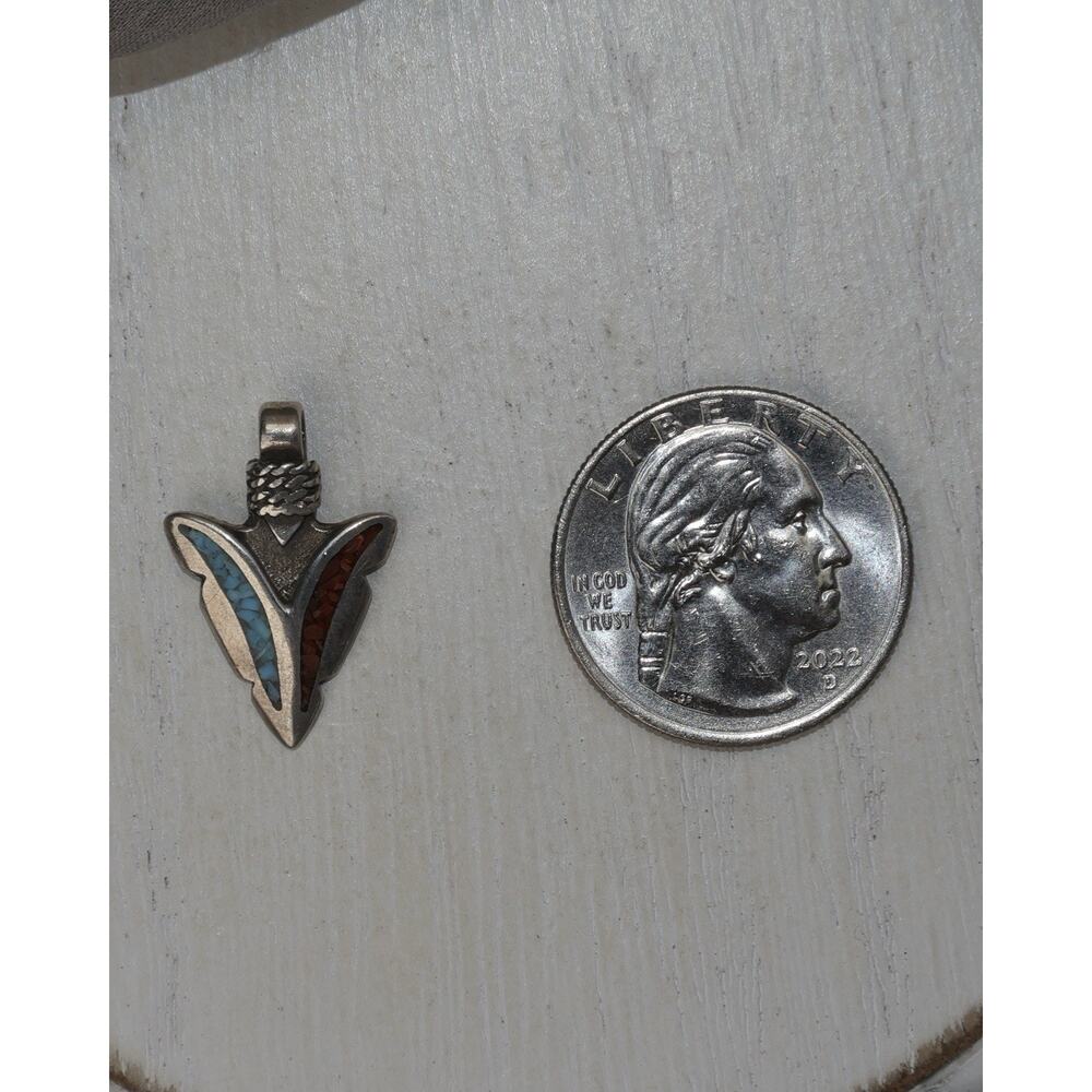 Vintage Navajo Sterling Silver Arrowhead pendant 2.3G / 0.9in - Picture 3 of 3